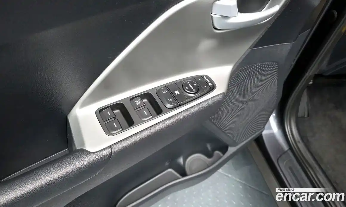 Kia Niro 2020 1.6 гидро в Москве № 1831823, фото 23