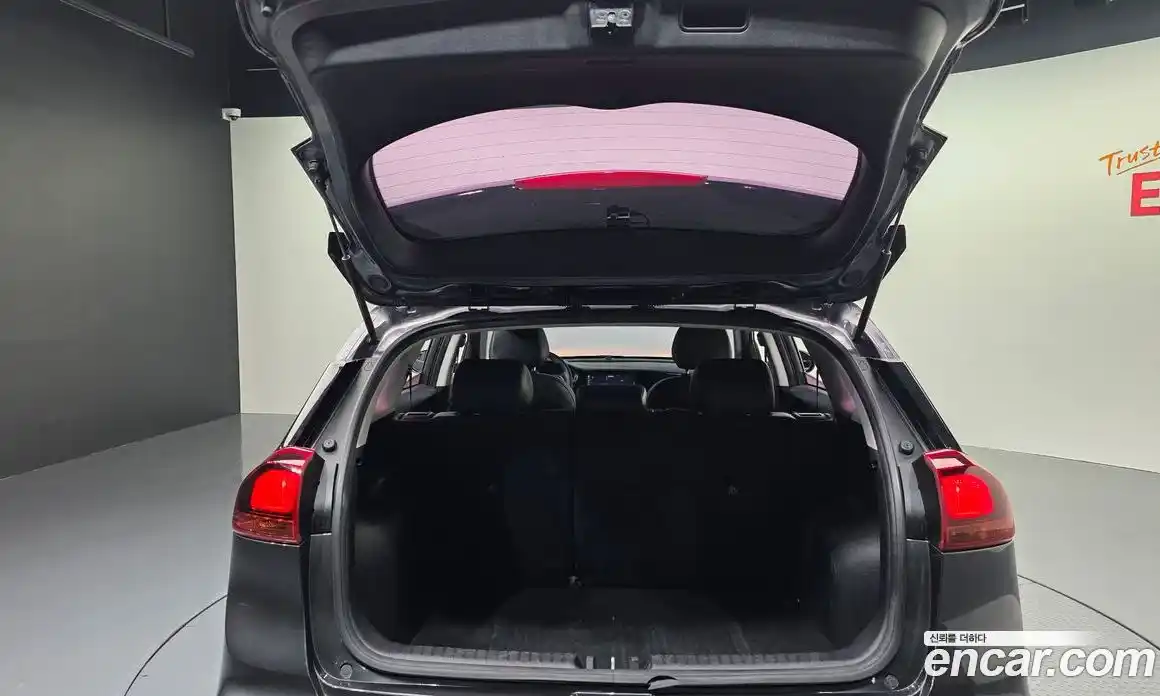 Kia Niro 2020 1.6 гидро в Москве № 1831823, фото 26