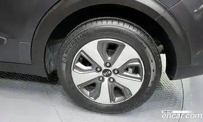 Kia Niro 2020 1.6 гидро в Москве № 1831823, миниатюра 7