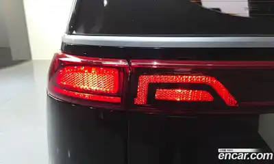 Kia Canival 2023 3.5 гидро в Москве № 1831845, миниатюра 9