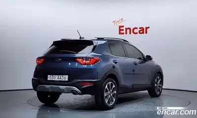 Kia Stonic 2017 1.6 гидро в Москве № 1831997, миниатюра 2