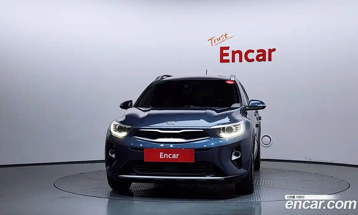 Kia Stonic 2017 1.6 гидро в Москве № 1831997, фото 3