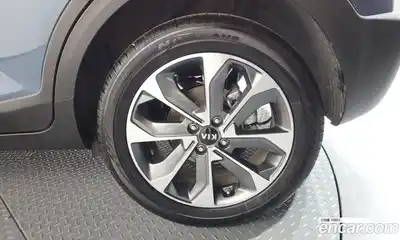 Kia Stonic 2017 1.6 гидро в Москве № 1831997, миниатюра 7