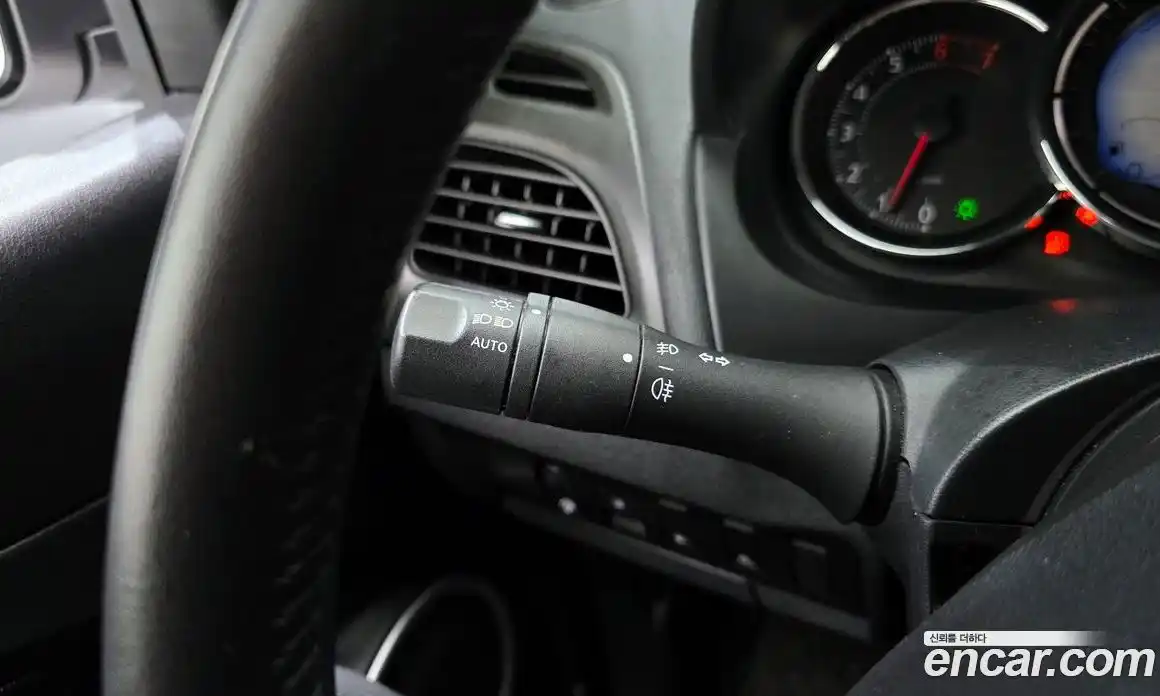 Renault SM3 2014 1.6 гидро в Москве № 1834596, фото 17