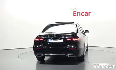 Mercedes-Benz E-Class 2022 2.0 гидро в Москве № 1835902, миниатюра 4
