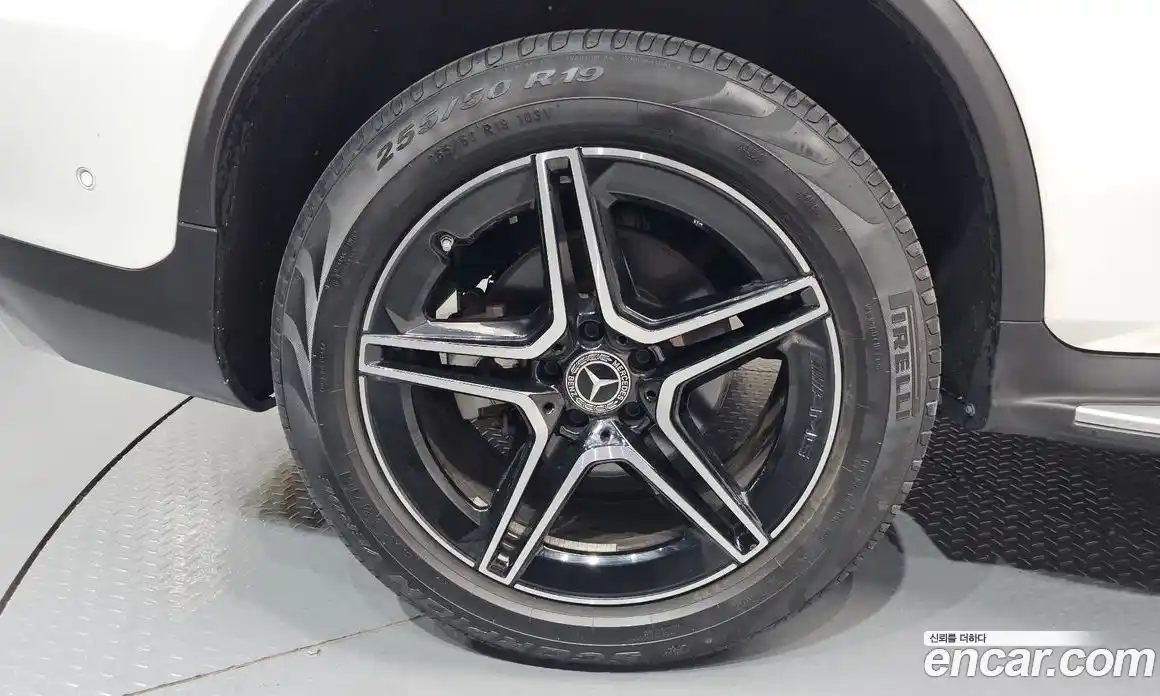Mercedes-Benz GLC-Class 2023 2.0 гидро в Москве № 1835908, фото 4