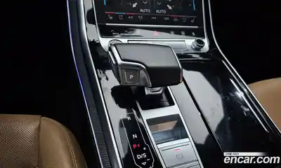 Audi Q8 2021 3.0 гидро в Москве № 1836523, миниатюра 9