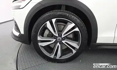 Volvo V60 2020 2.0 гидро в Москве № 1836816, миниатюра 5