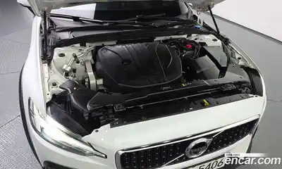 Volvo V60 2020 2.0 гидро в Москве № 1836816, миниатюра 6