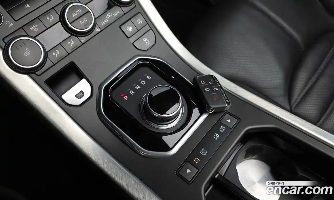 Land Rover Range-Rover Evoque 2017 2.0 гидро в Москве № 1837309, фото 11
