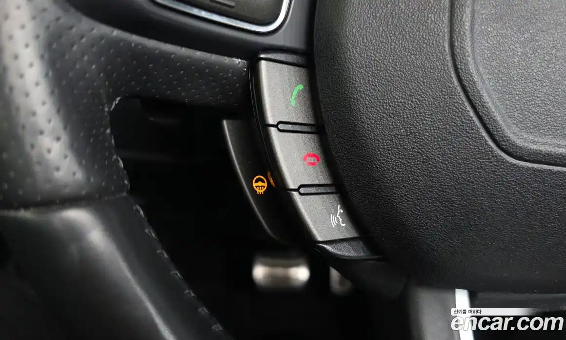 Land Rover Range-Rover Evoque 2017 2.0 гидро в Москве № 1837309, фото 26