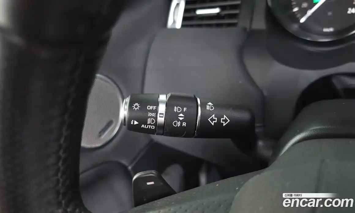 Land Rover Range-Rover Evoque 2017 2.0 гидро в Москве № 1837309, фото 27