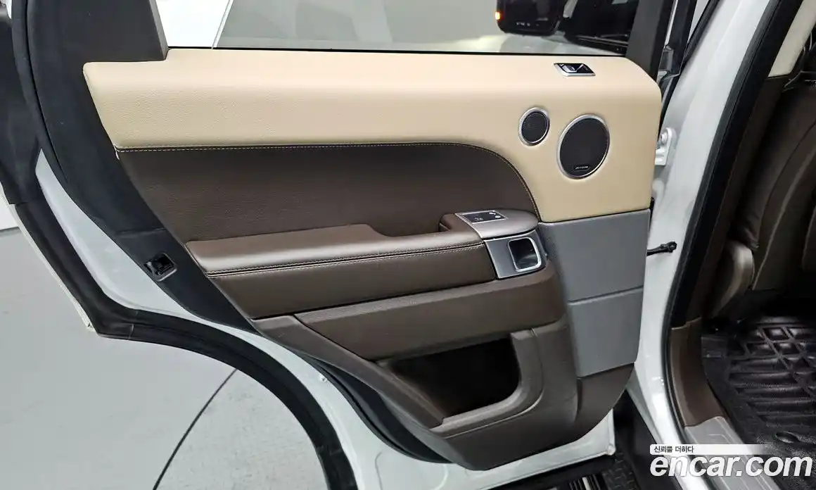 Land Rover Range-Rover Sport 2018 3.0 гидро в Москве № 1837334, фото 14