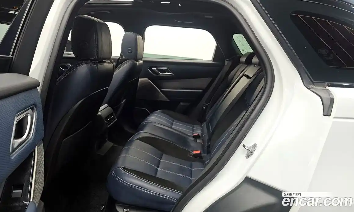 Land Rover Range-Rover Velar 2018 3.0 гидро в Москве № 1837360, фото 12