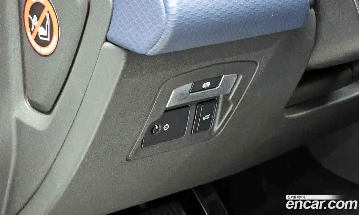 Land Rover Range-Rover Velar 2018 3.0 гидро в Москве № 1837360, фото 14