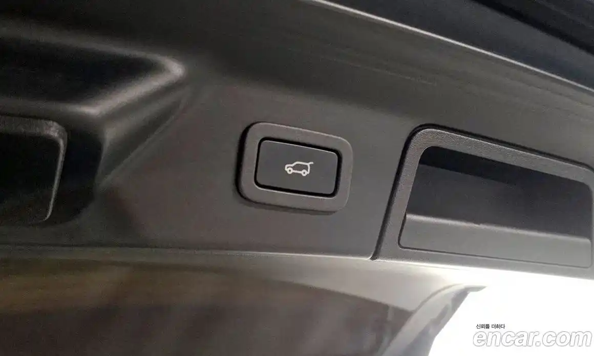 Land Rover Range-Rover Velar 2018 3.0 гидро в Москве № 1837360, фото 20