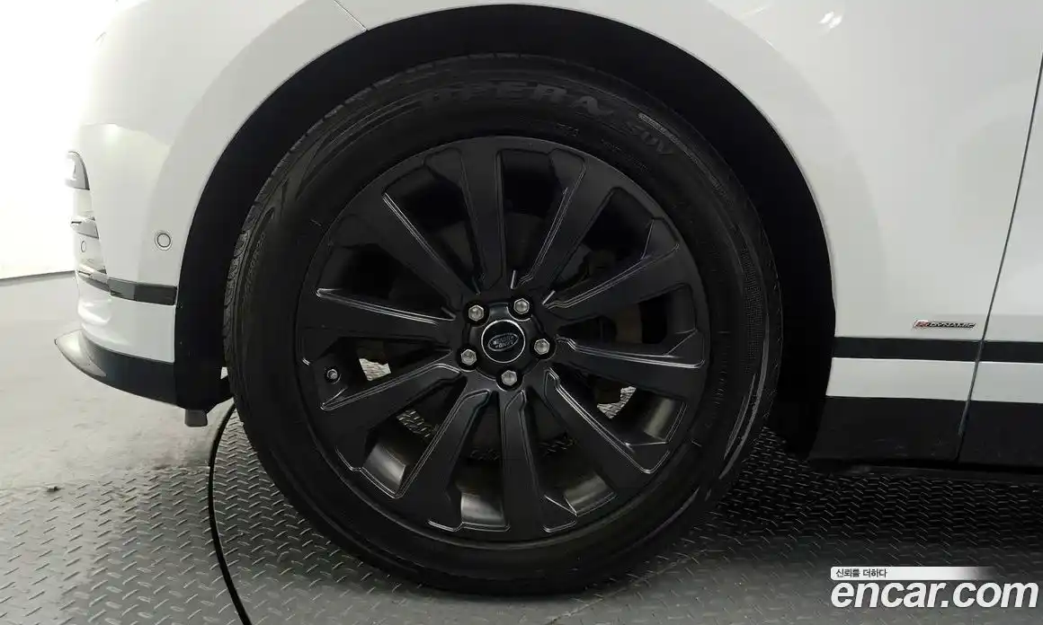 Land Rover Range-Rover Velar 2018 3.0 гидро в Москве № 1837360, фото 5