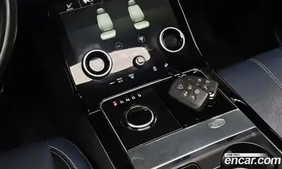 Land Rover Range-Rover Velar 2018 3.0 гидро в Москве № 1837360, миниатюра 9