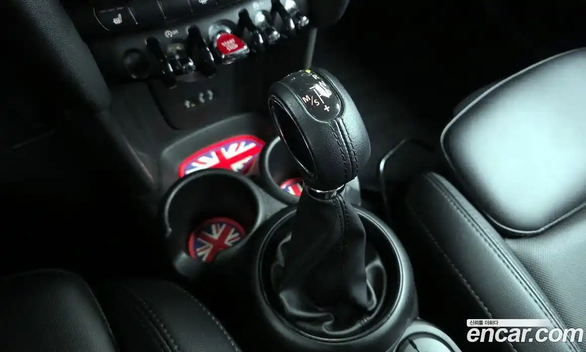 Mini Cooper 2018 1.5 гидро в Москве № 1837625, фото 12