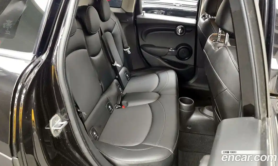 Mini Cooper 2018 1.5 гидро в Москве № 1837625, фото 17