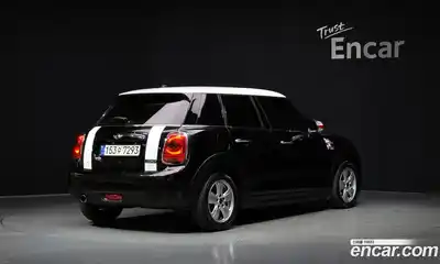 Mini Cooper 2018 1.5 гидро в Москве № 1837625, миниатюра 2