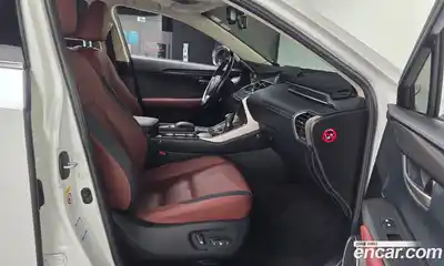 Lexus NX 2016 2.5 гидро в Москве № 1837959, миниатюра 11