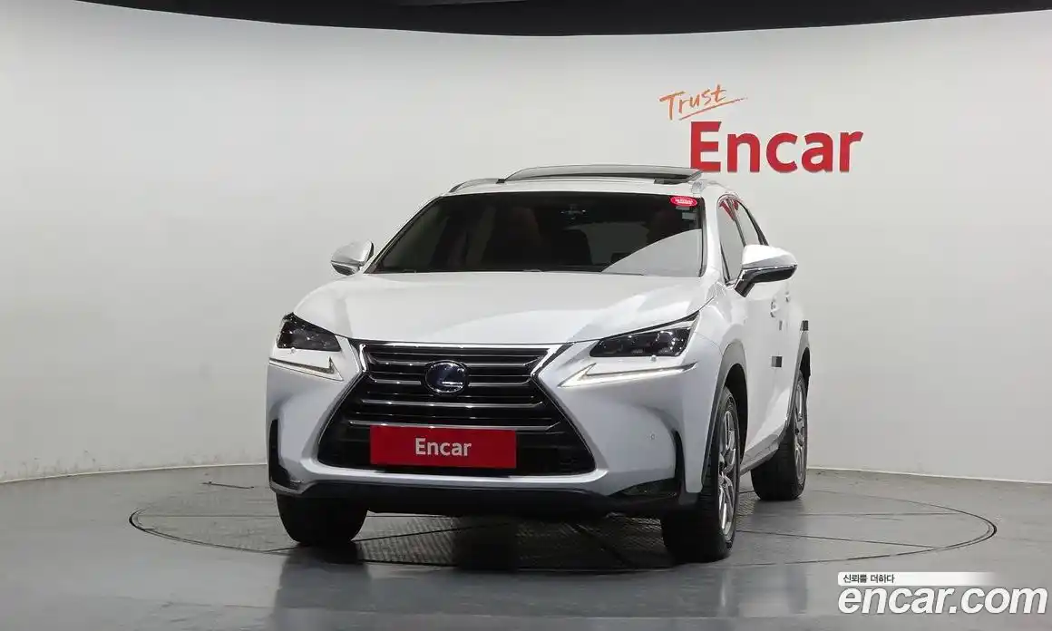 Lexus NX 2016 2.5 гидро в Москве № 1837959, фото 3