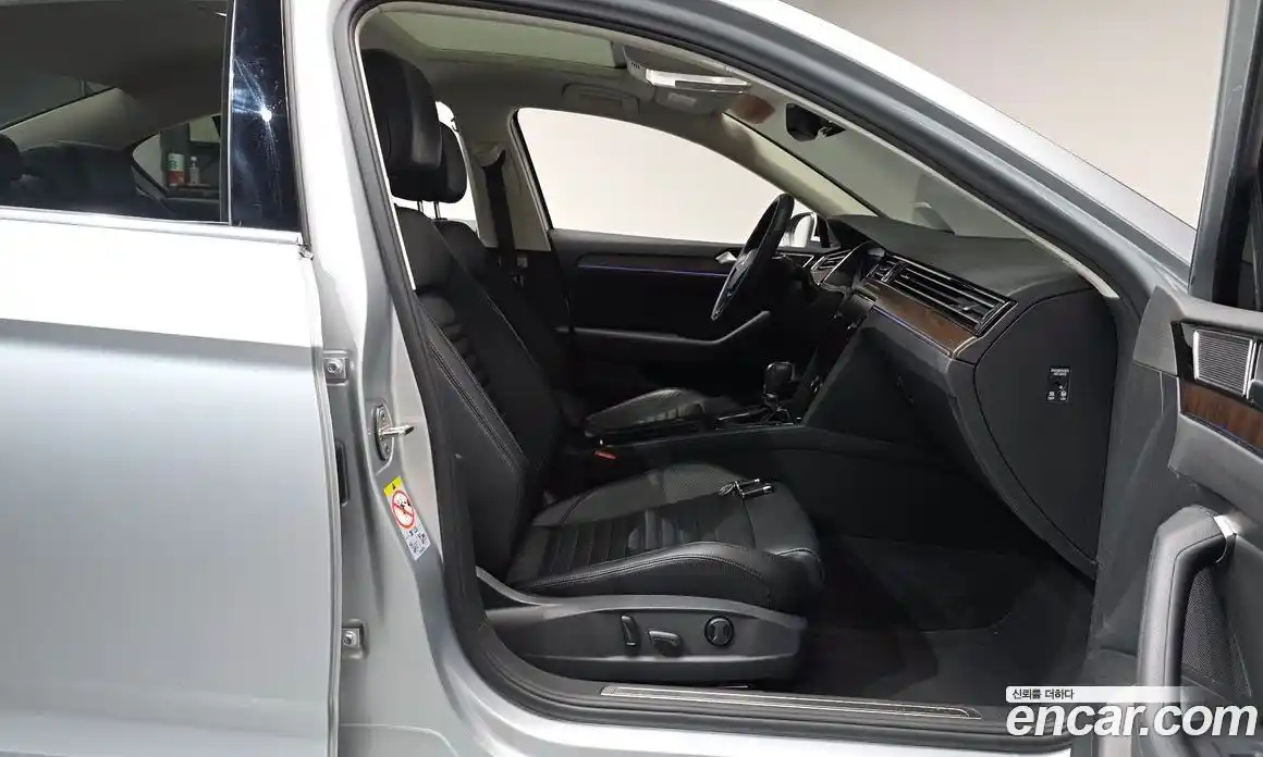 Volkswagen Passat 2018 2.0 гидро в Москве № 1838056, фото 15