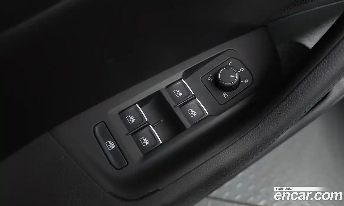 Volkswagen Passat 2018 2.0 гидро в Москве № 1838056, фото 27