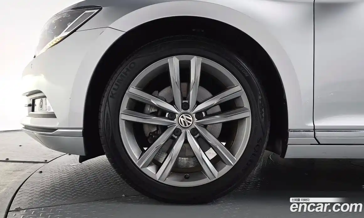 Volkswagen Passat 2018 2.0 гидро в Москве № 1838056, фото 4