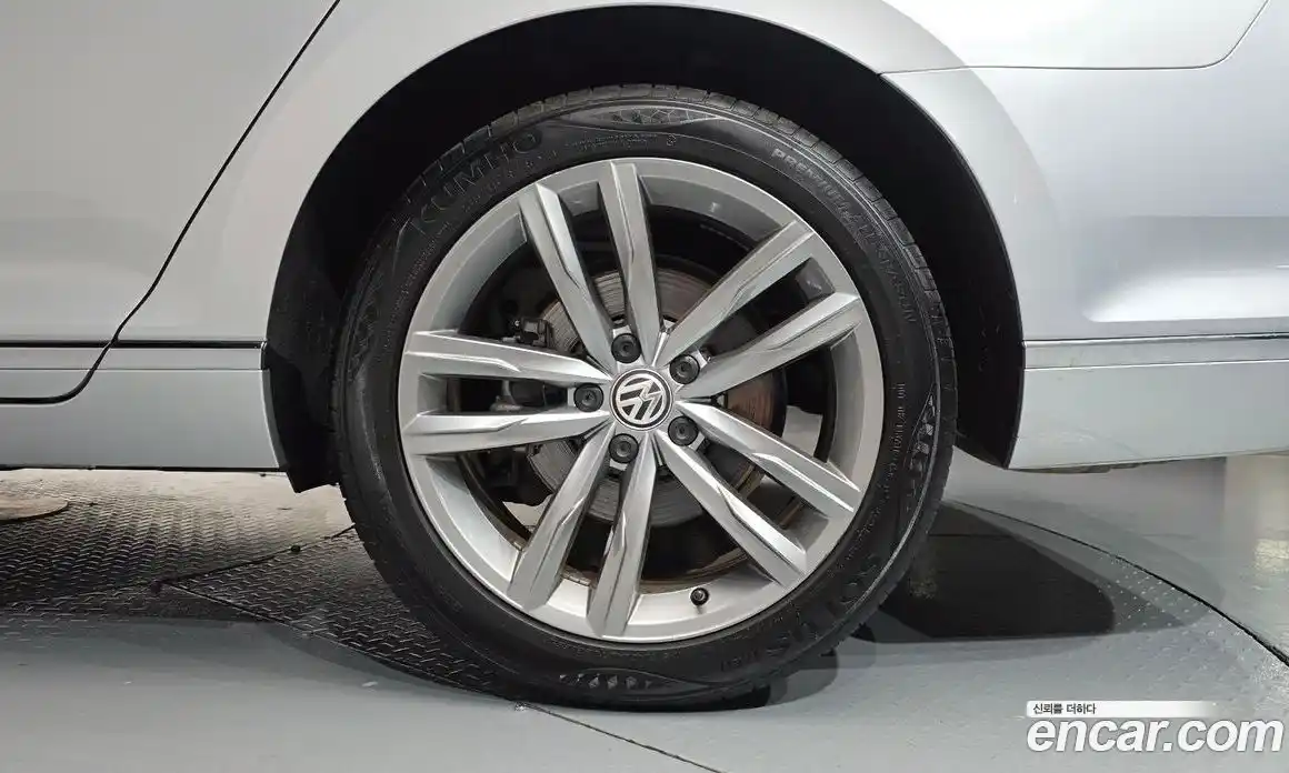 Volkswagen Passat 2018 2.0 гидро в Москве № 1838056, фото 6