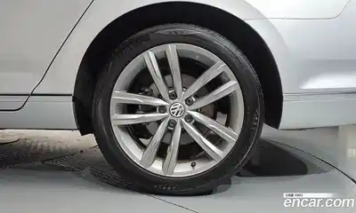 Volkswagen Passat 2018 2.0 гидро в Москве № 1838056, миниатюра 6
