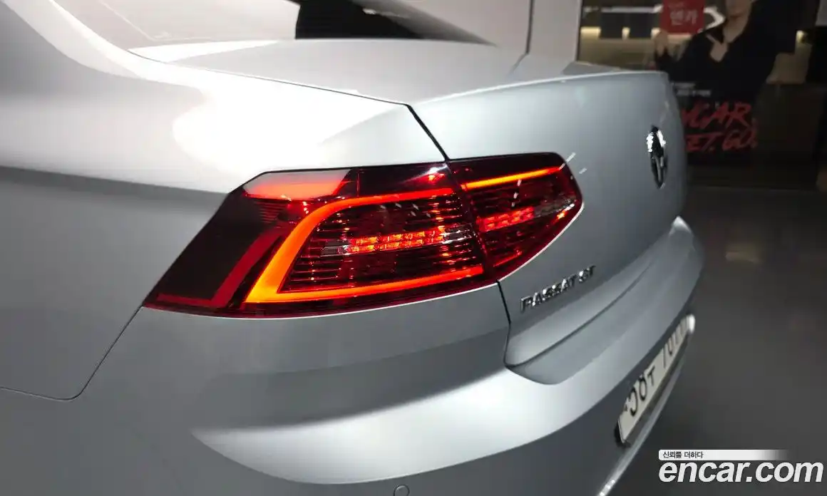 Volkswagen Passat 2018 2.0 гидро в Москве № 1838056, фото 8