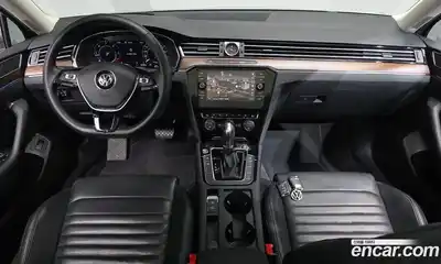 Volkswagen Passat 2018 2.0 гидро в Москве № 1838056, миниатюра 9