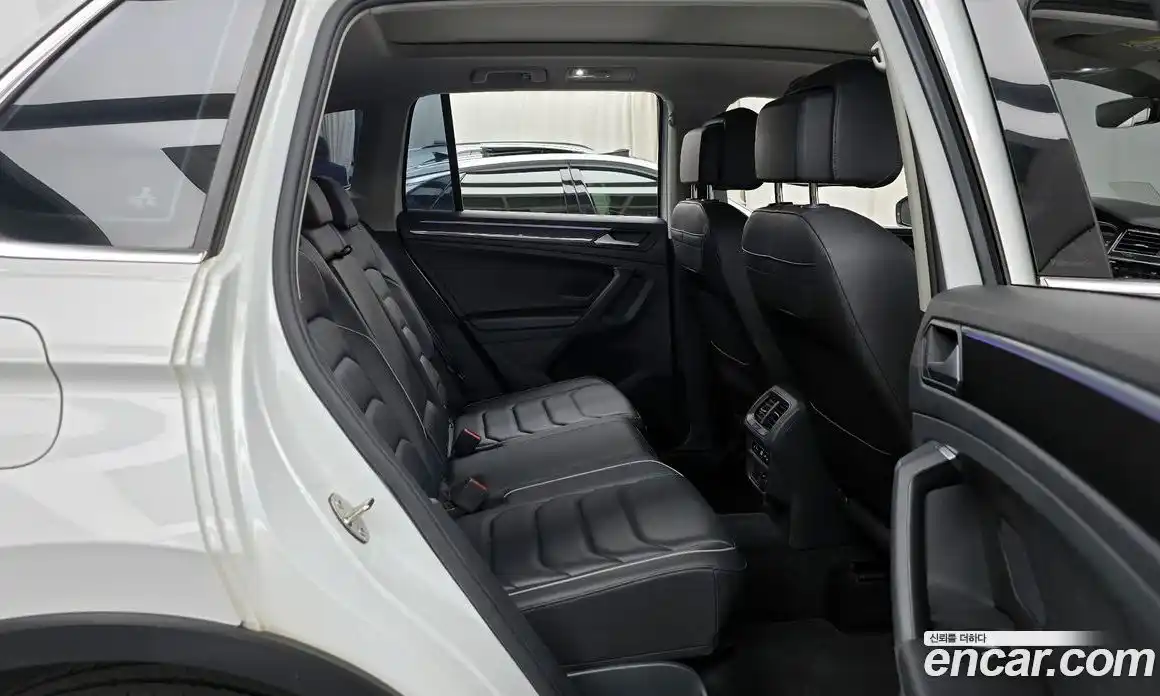 Volkswagen Tiguan 2023 2.0 гидро в Москве № 1838105, фото 18