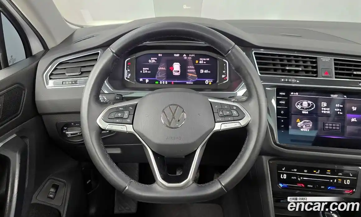 Volkswagen Tiguan 2023 2.0 гидро в Москве № 1838105, фото 19