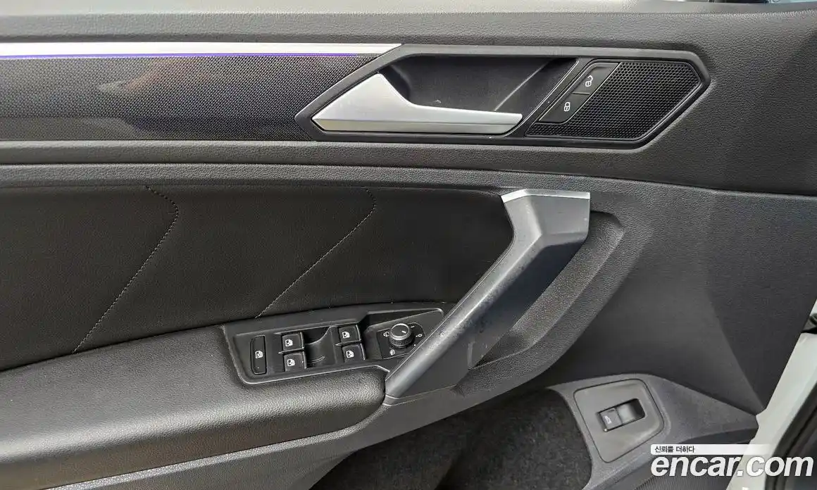 Volkswagen Tiguan 2023 2.0 гидро в Москве № 1838105, фото 29