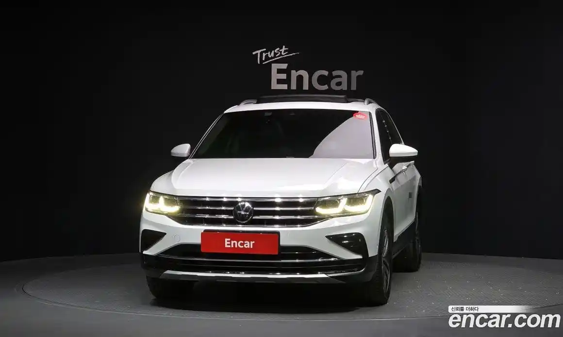 Volkswagen Tiguan 2023 2.0 гидро в Москве № 1838105, фото 3