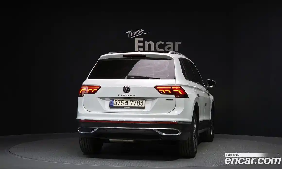 Volkswagen Tiguan 2023 2.0 гидро в Москве № 1838105, фото 4