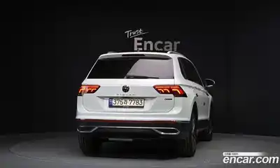 Volkswagen Tiguan 2023 2.0 гидро в Москве № 1838105, миниатюра 4