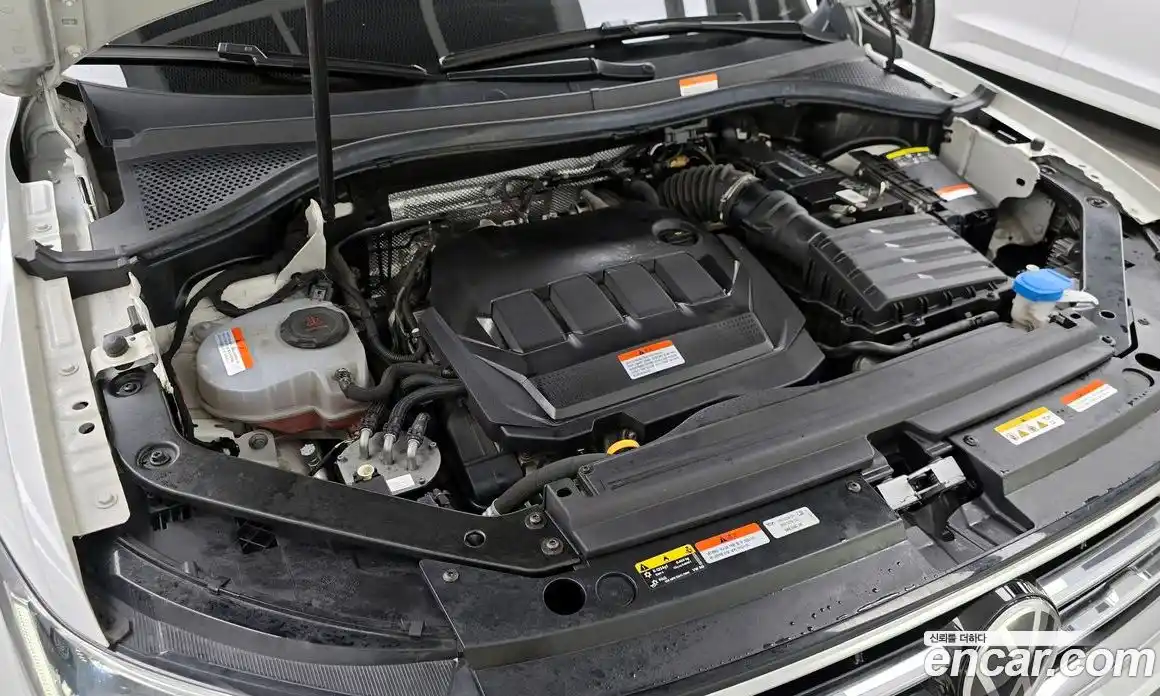 Volkswagen Tiguan 2023 2.0 гидро в Москве № 1838105, фото 6