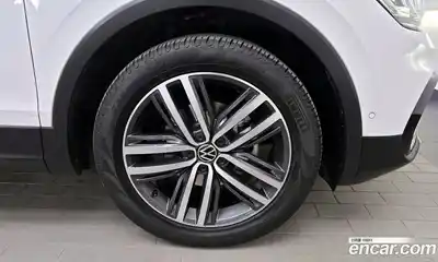 Volkswagen Tiguan 2023 2.0 гидро в Москве № 1838105, миниатюра 7