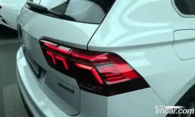 Volkswagen Tiguan 2023 2.0 гидро в Москве № 1838105, миниатюра 9
