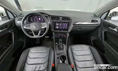 Volkswagen Tiguan 2023 2.0 гидро в Москве № 1838105, миниатюра 10