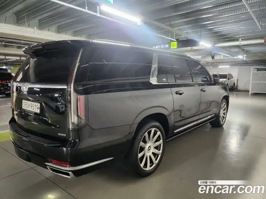 Cadillac Escalade 2021 6.2 гидро в Москве № 1842016, фото 5