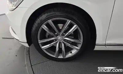 Volkswagen Passat 2018 2.0 гидро в Москве № 199272, миниатюра 5