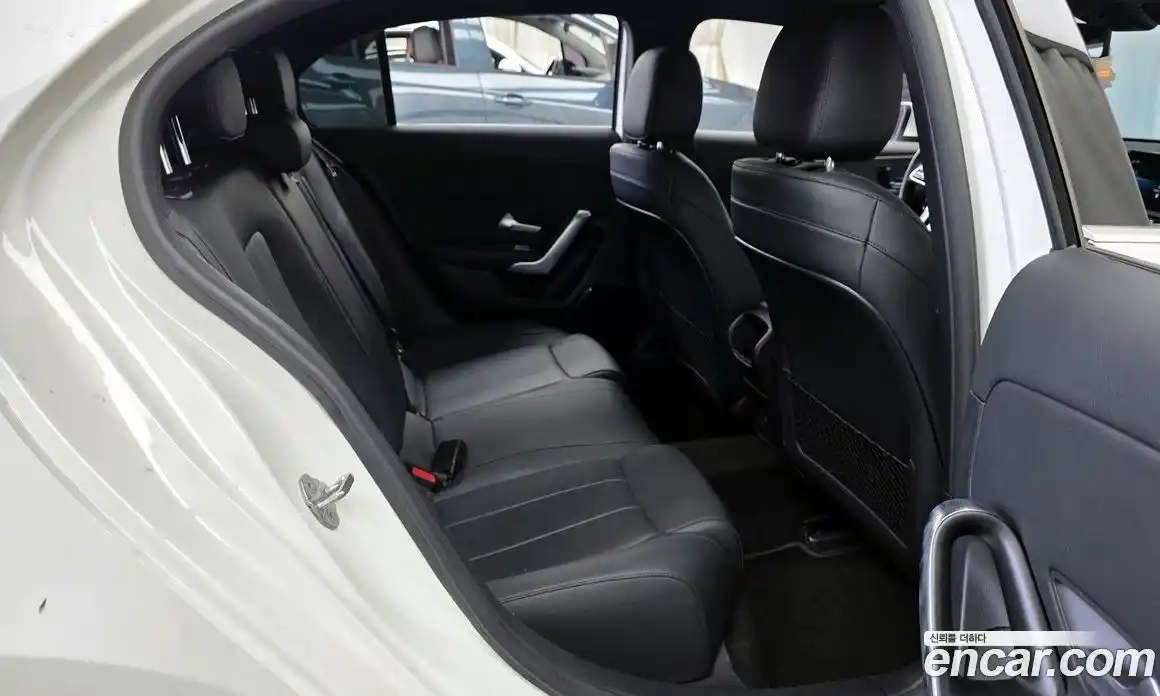 Mercedes-Benz A-Class 2021 2.0 гидро в Москве № 223431, фото 11