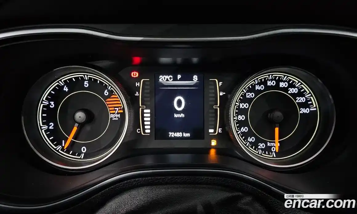 Jeep Cherokee 2018 2.4 гидро в Москве № 232440, фото 8
