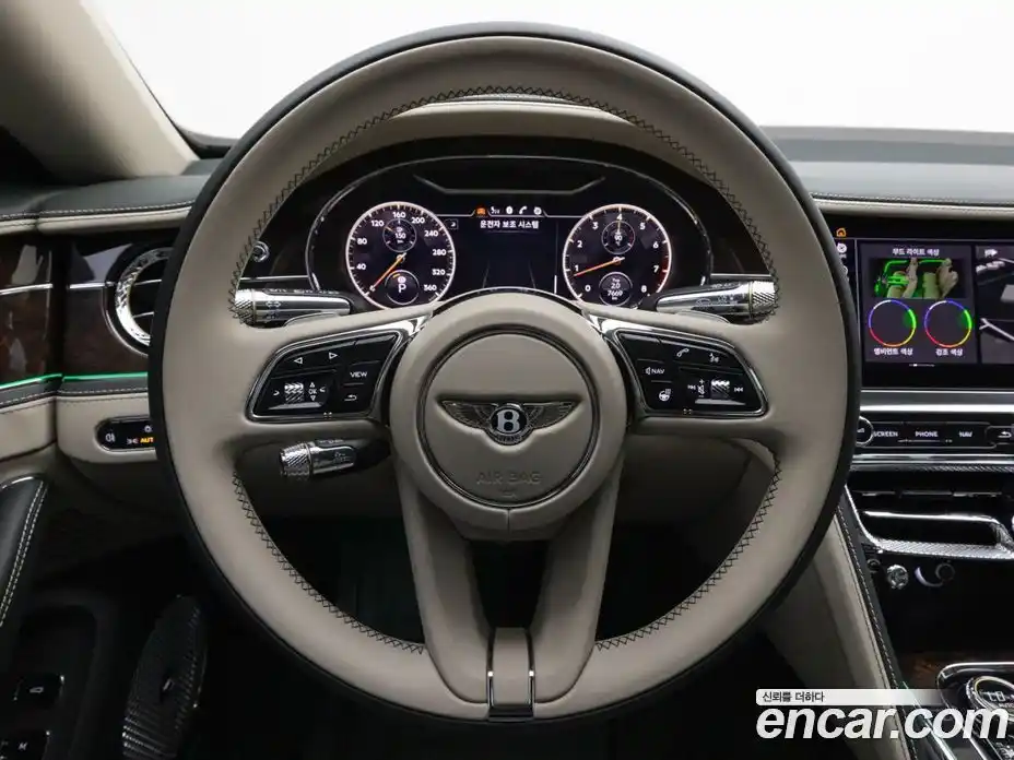 Bentley Flying Spur 2024 4.0 гидро, фото 20