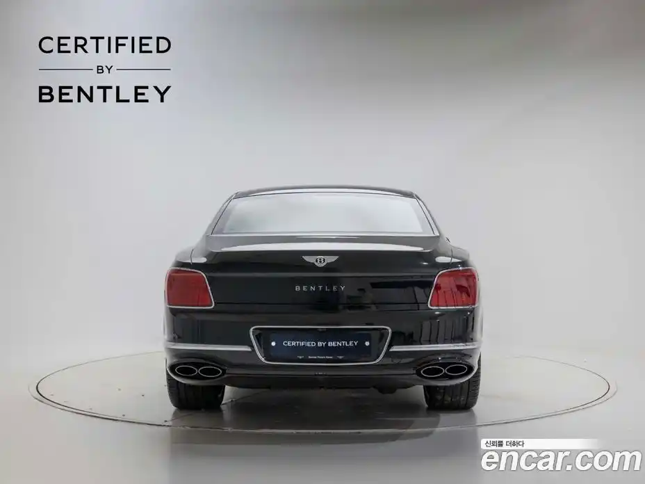 Bentley Flying Spur 2024 4.0 гидро, фото 3